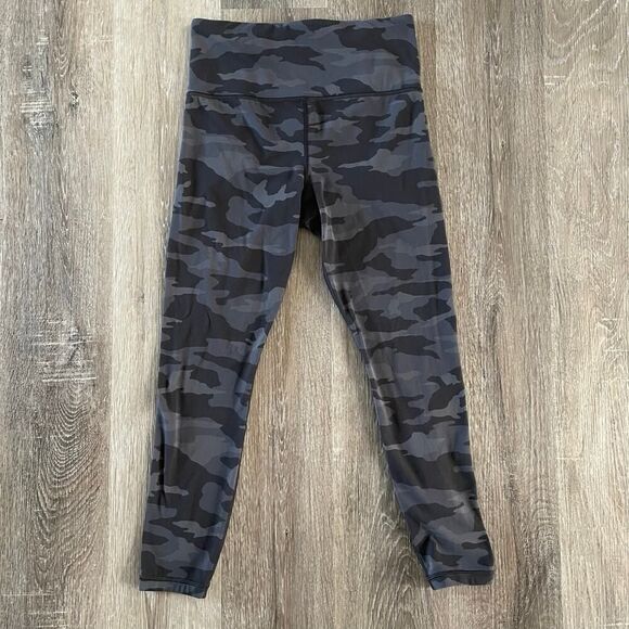 Athleta Elation Camo 7/8 Tight Grey 531310 - Size: Small - Picture 2 of 11